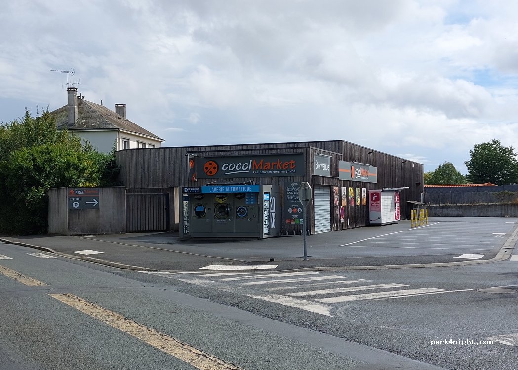 (49670) Chemillé-en-Anjou - Rue de la Mairie — foto 3