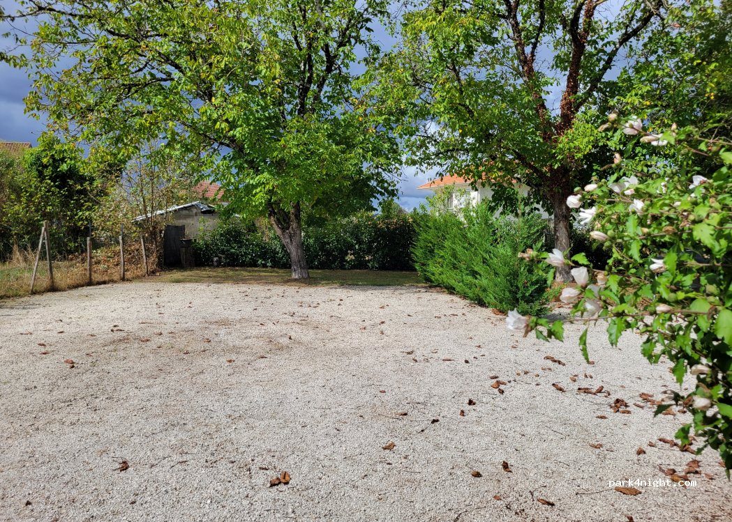 (24190) Neuvic - 3 Rue de la Résistance — foto 2