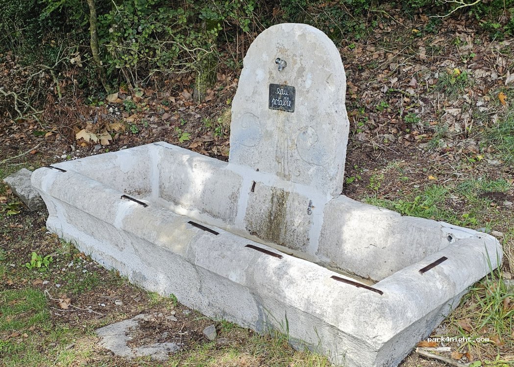 (12230) Sainte-Eulalie-de-Cernon - Le Mas de Roque — foto