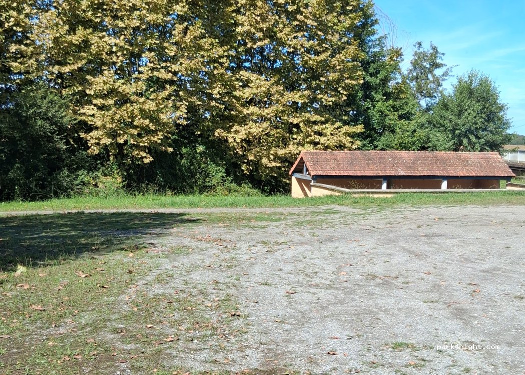(65140) Lacassagne - Chemin du Lavoir — foto