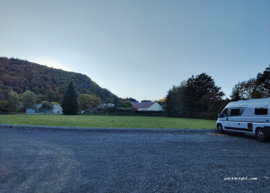 (15190) Saint-Amandin - Le Bourg — foto 2