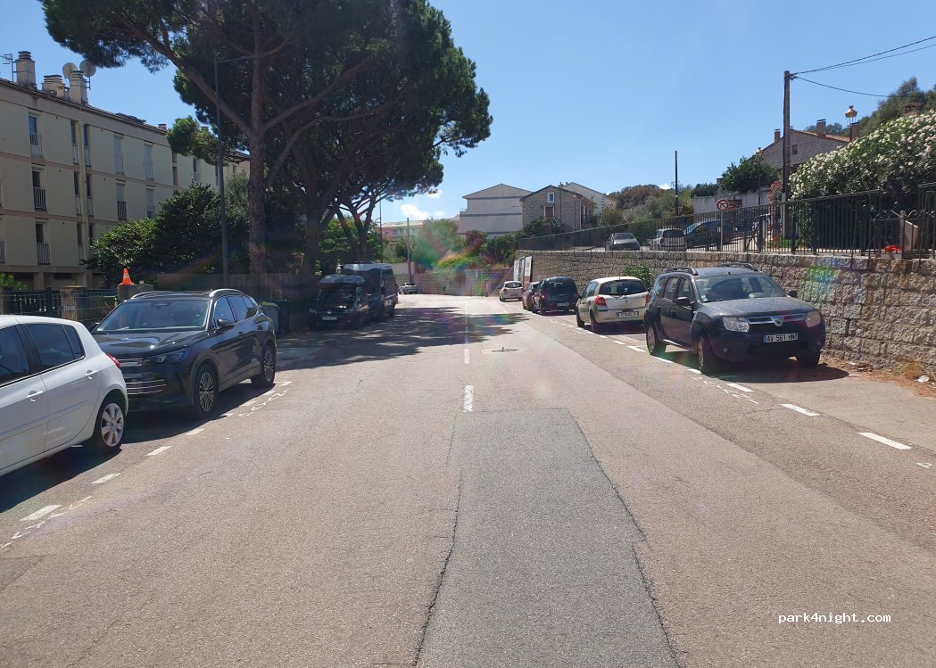 (20137) Porto-Vecchio - Rue Mansuetus Alessandri — foto 3