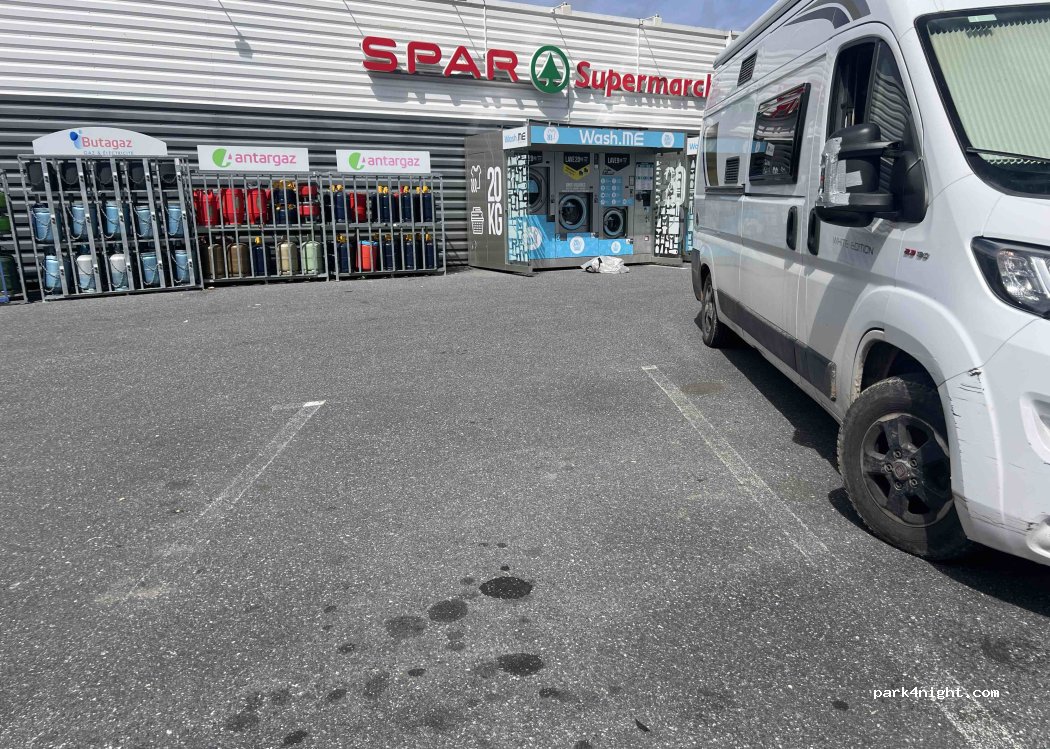 (12240) Rieupeyroux - Avenue du Rouergue — foto 4