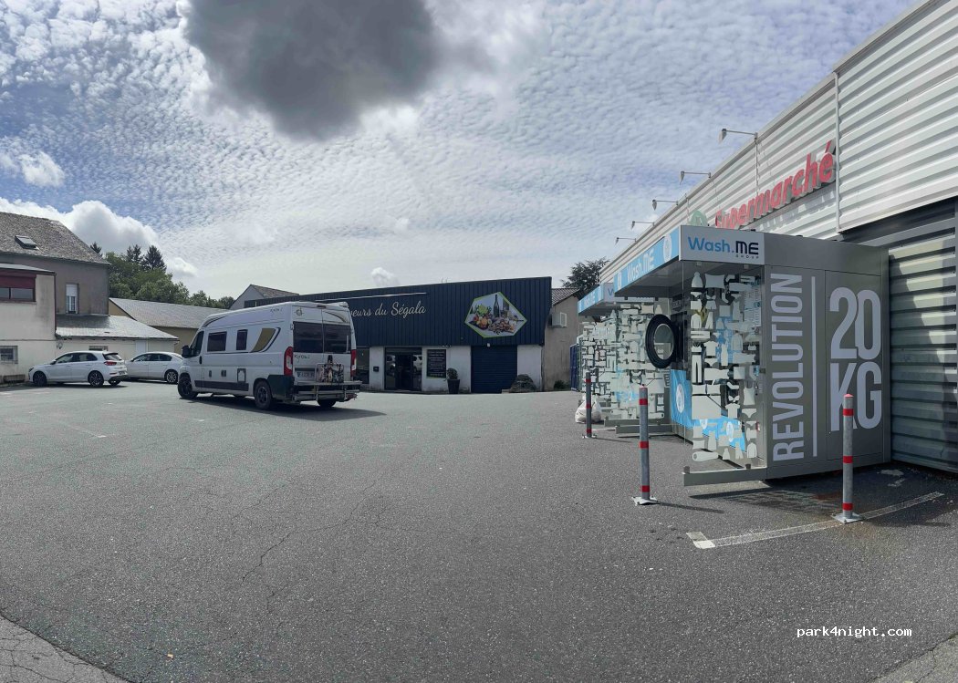 (12240) Rieupeyroux - Avenue du Rouergue — foto 5