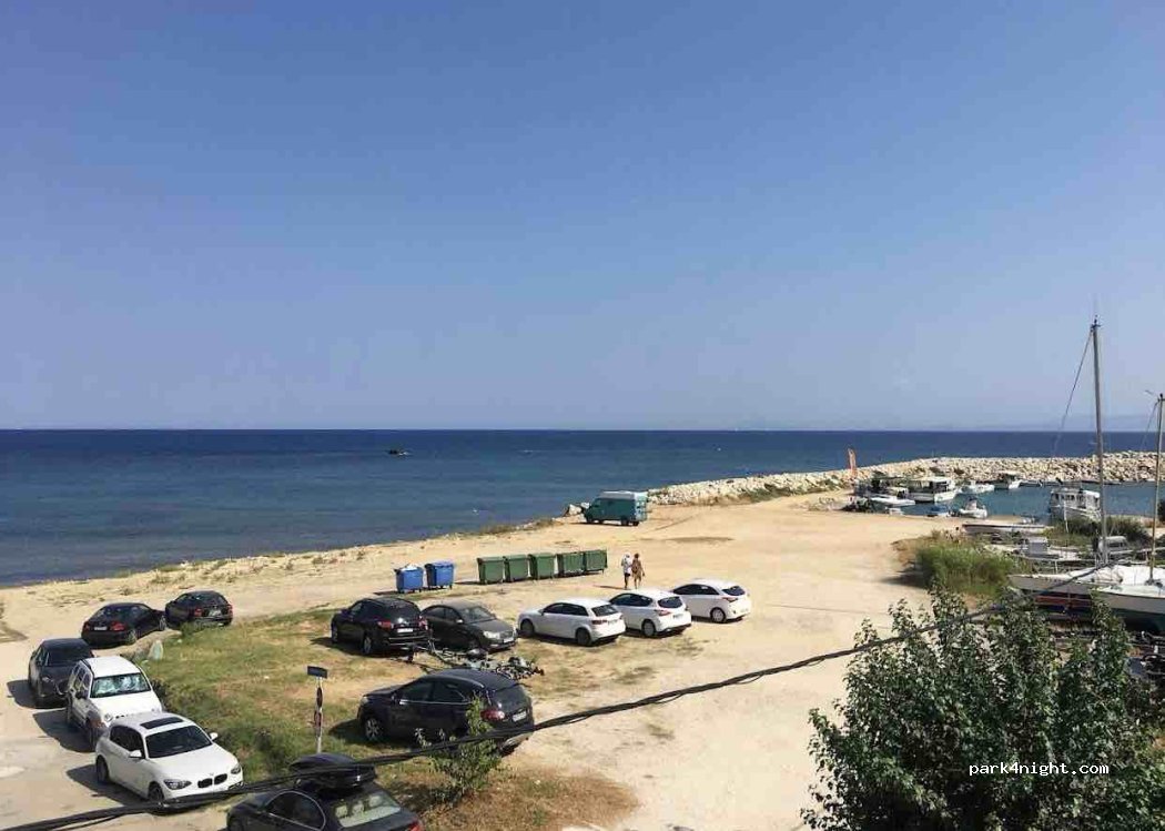 (28082) Kato Katelios - Unnamed Road — foto