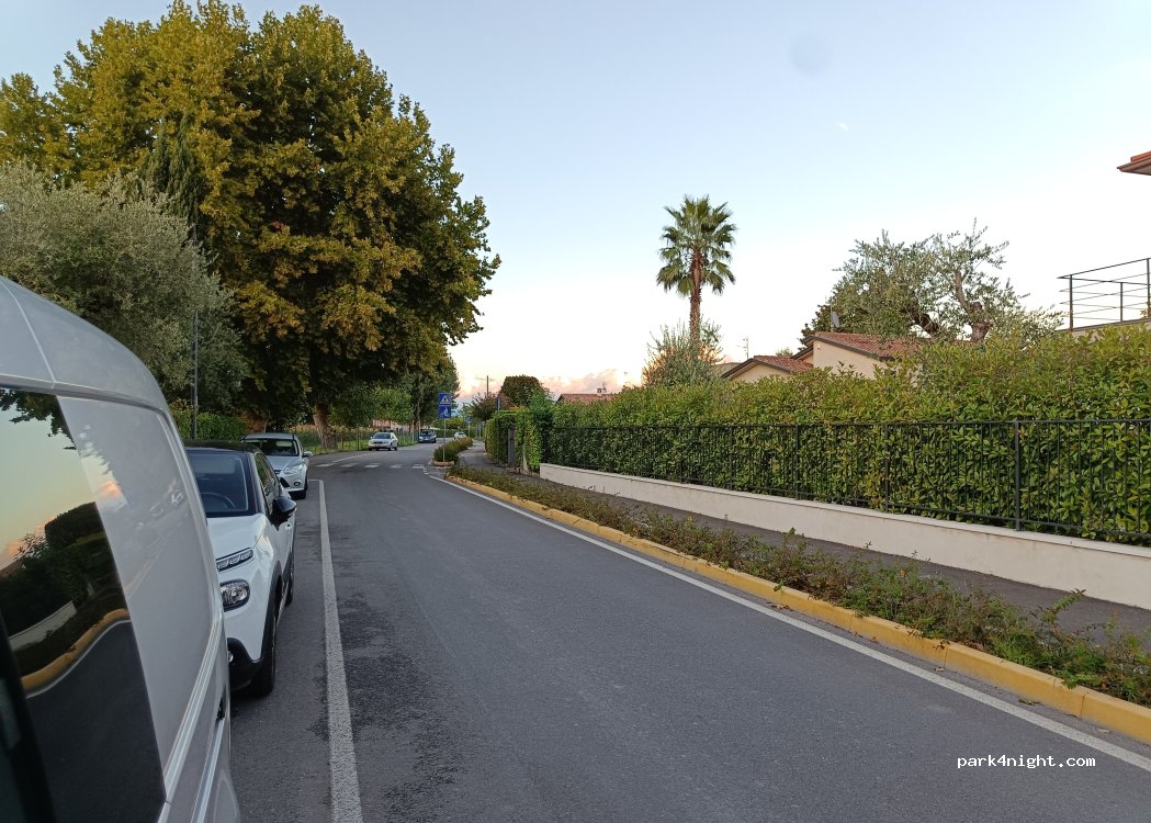 (29080) Manerba del Garda - Via del Rio — foto 2