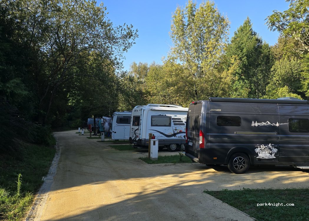 Area Sosta Camper Avintes — foto 4