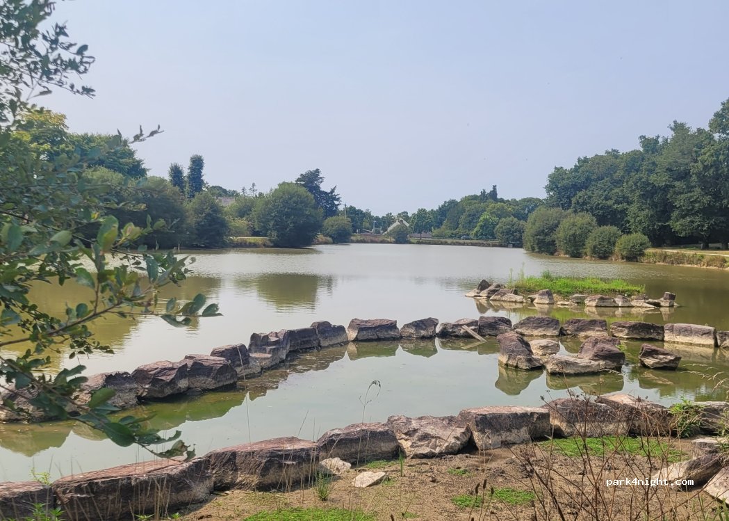 Aire de services camping car Campénéac — foto 4