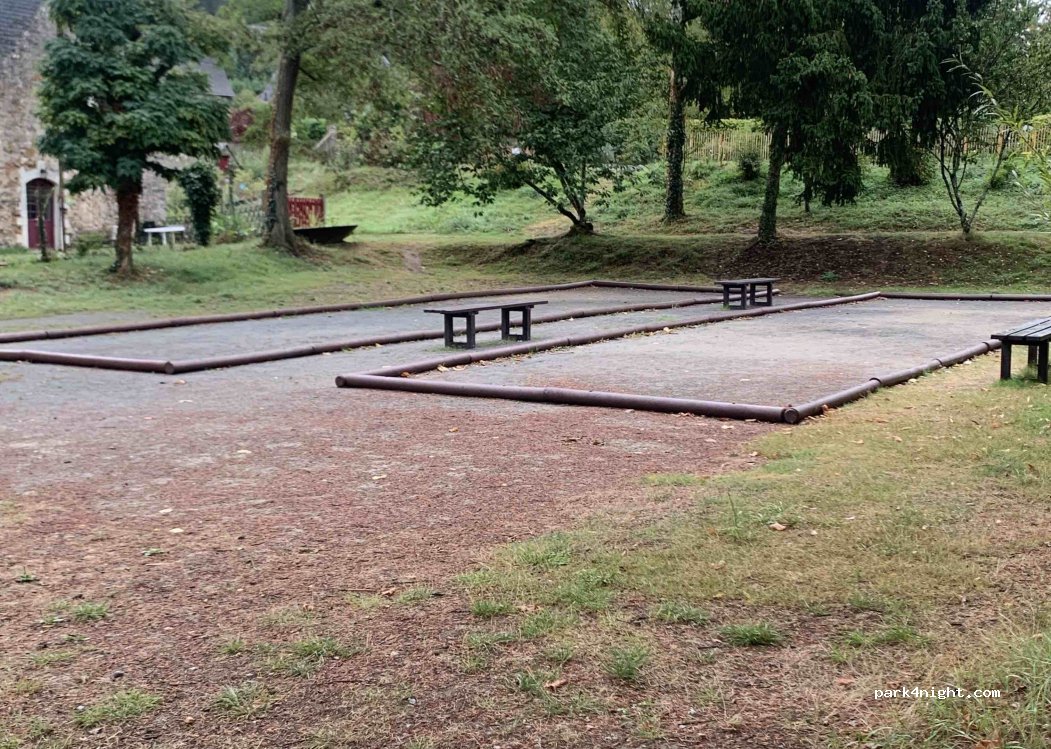 Camping Chenillé -changé — foto