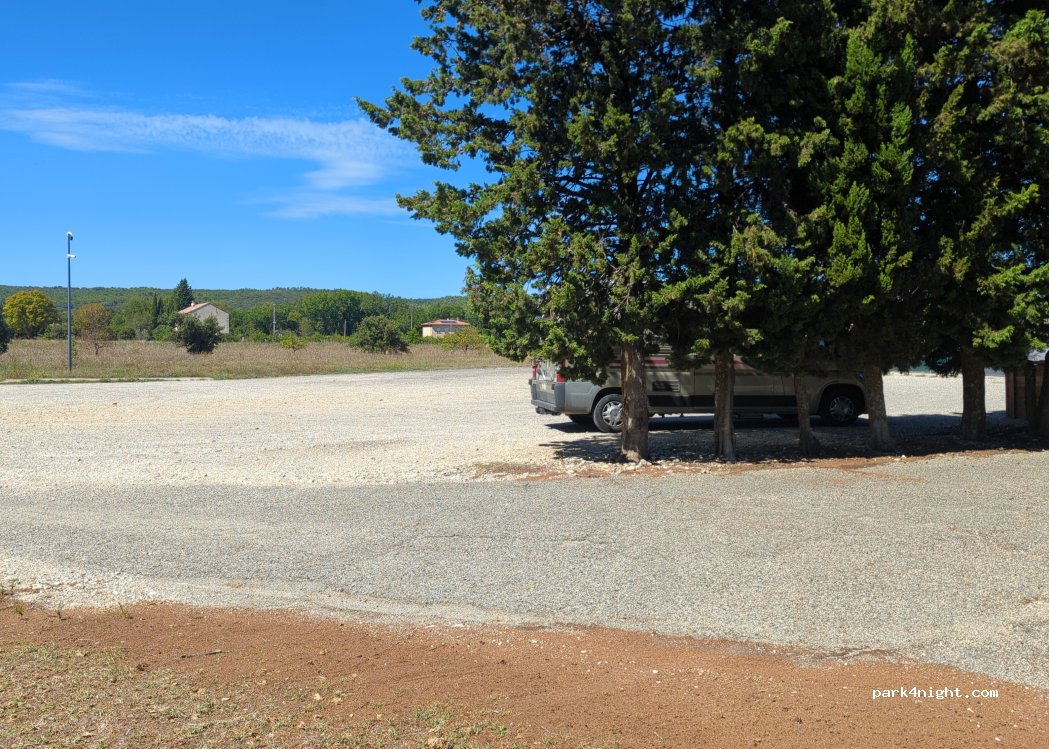 (26130) Montségur-sur-Lauzon - Chemin des Écureuils — foto