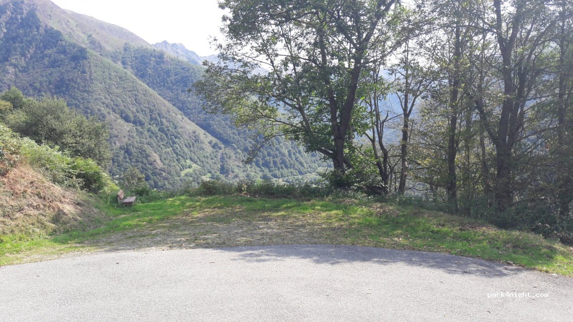 (31440) Melles - 1 La Gouade — foto