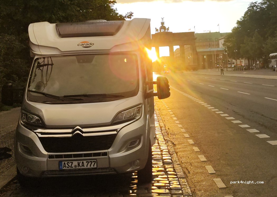 (10785) Berlin - Straße des 17. Juni — foto 2