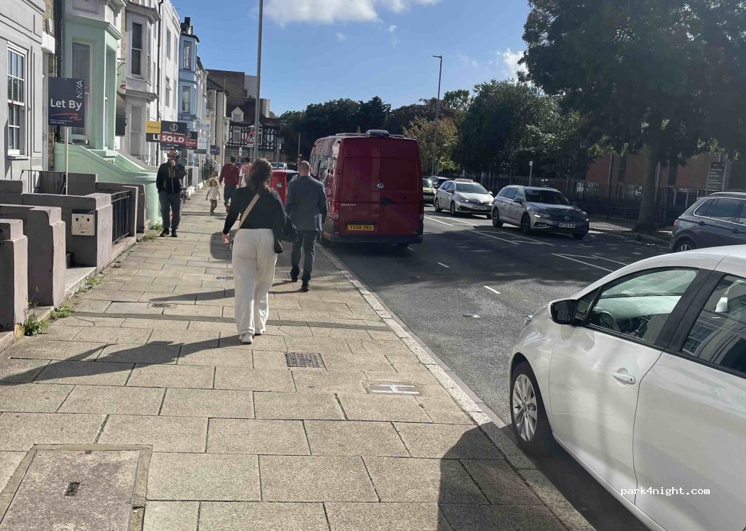 (PO1 2EF) Portsmouth - Hampshire Terrace — foto 2