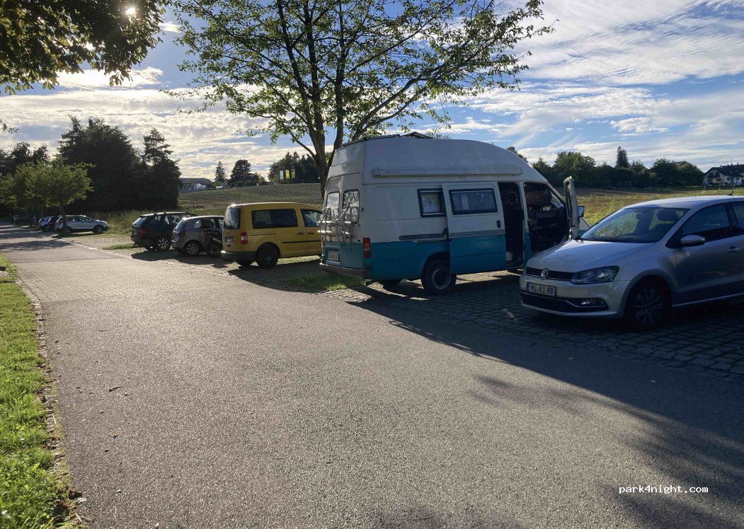(84431) Heldenstein - Wiesenweg — foto