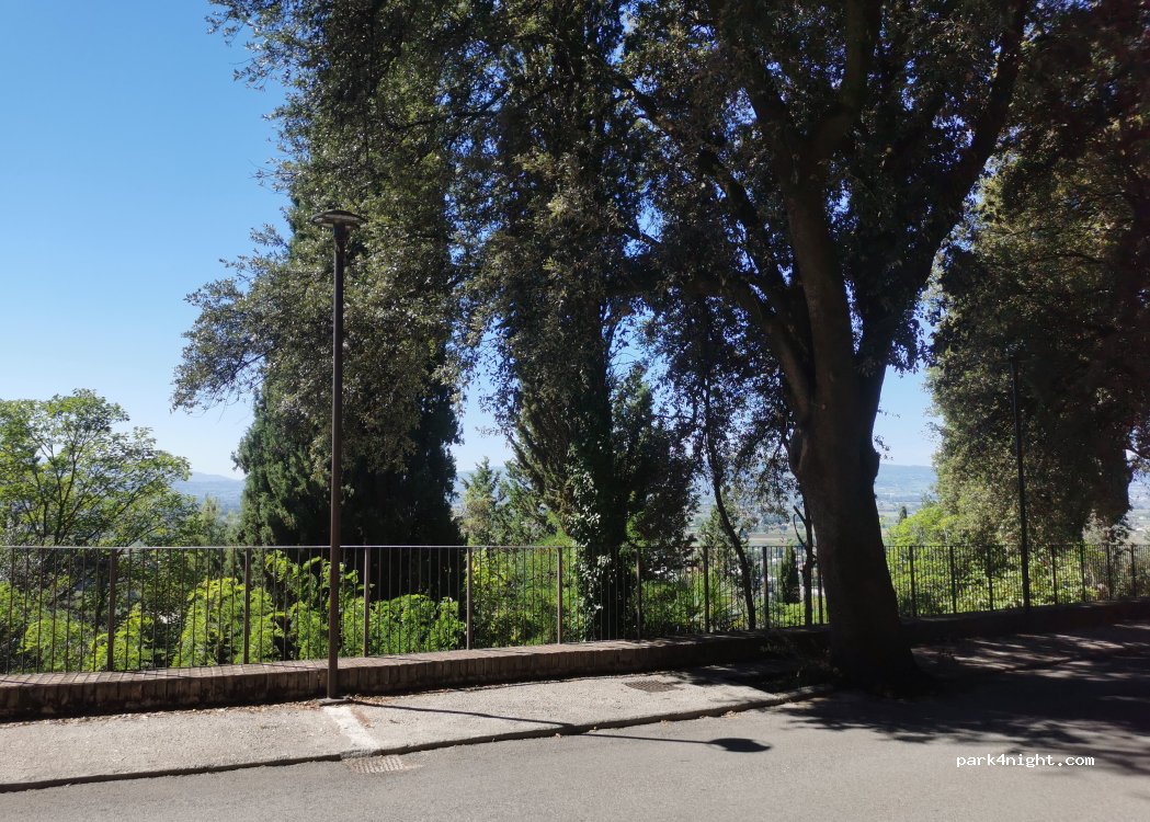(06038) Spello - Viale Poeta — foto 3