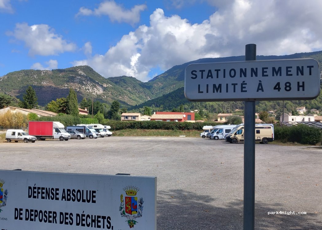 (06670) Levens - Avenue Général de Gaulle — foto 2