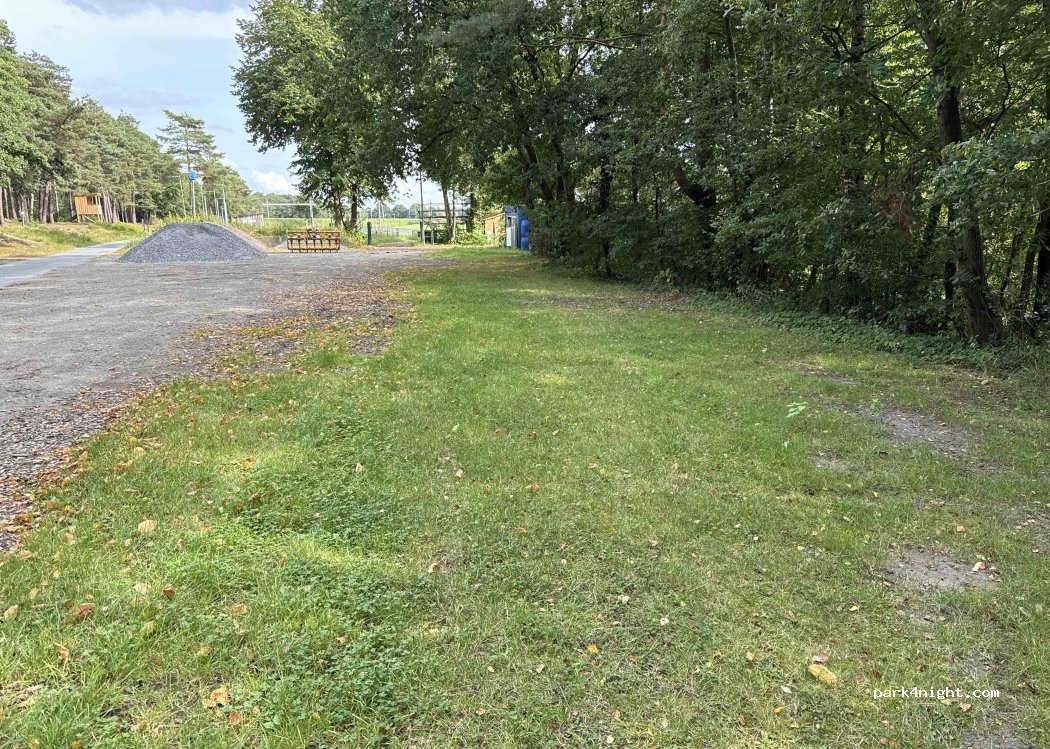 (27432) Basdahl - Am Sportplatz — foto 2