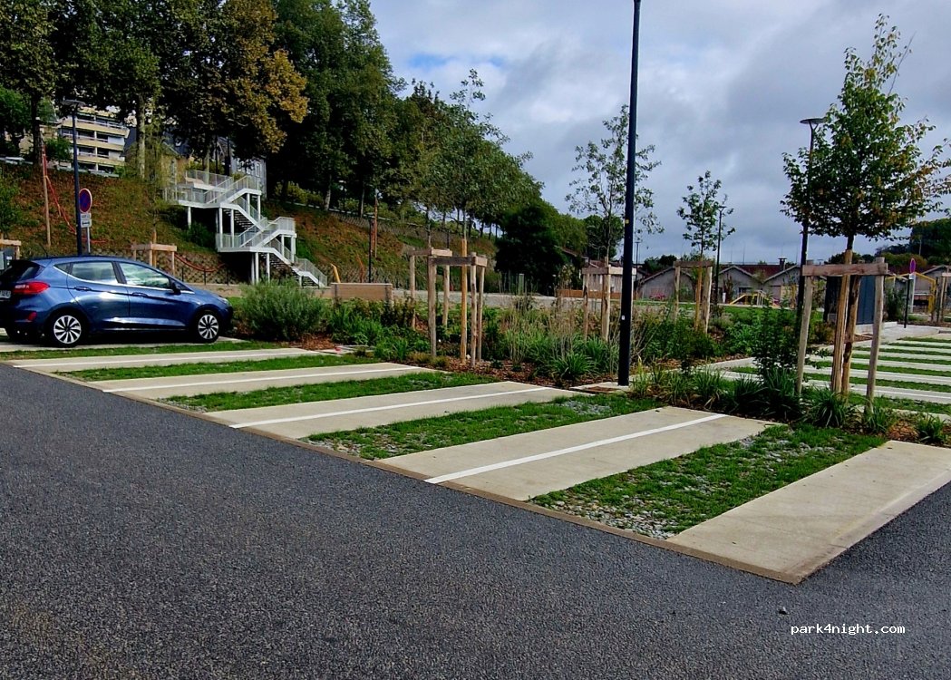 (87045) Limoges - Rue de la Font Pinot — foto 3