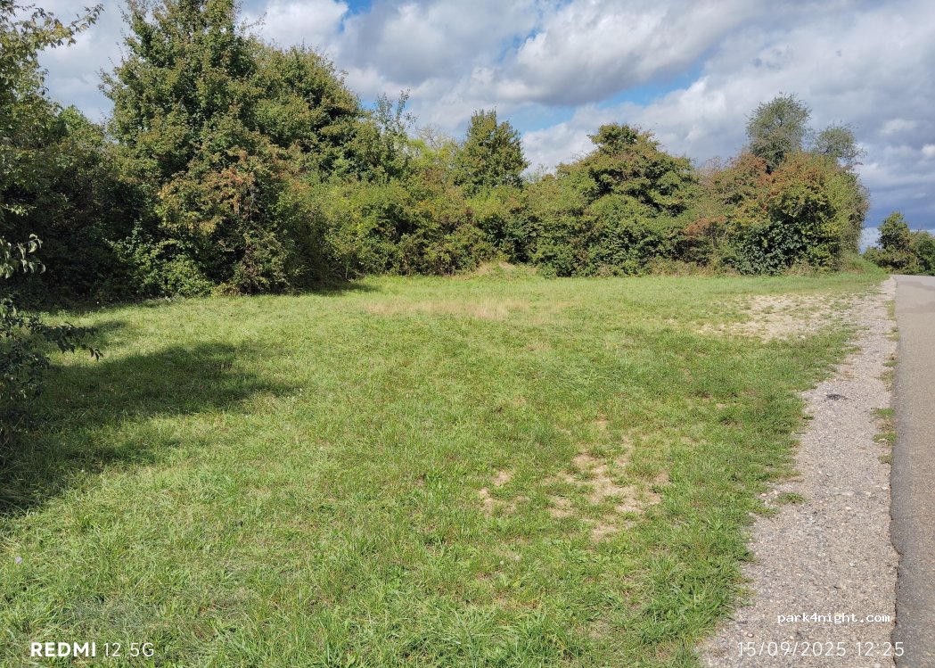 (71700) Uchizy - Route de l'Orme — foto