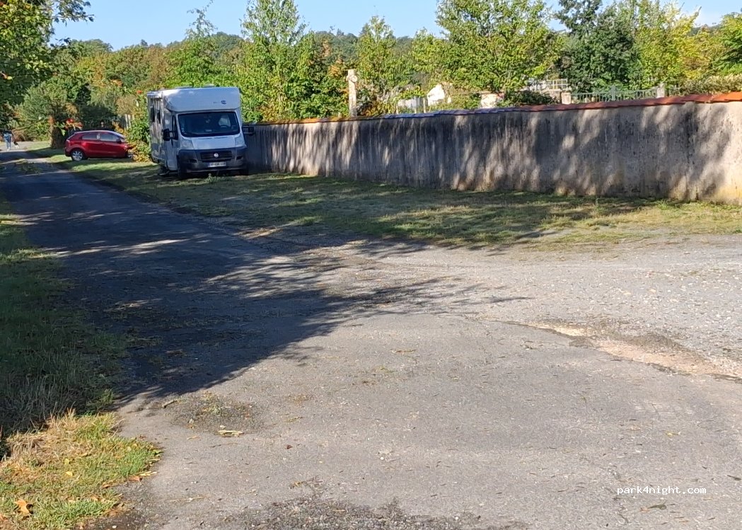 (17100) Bussac-sur-Charente - — foto