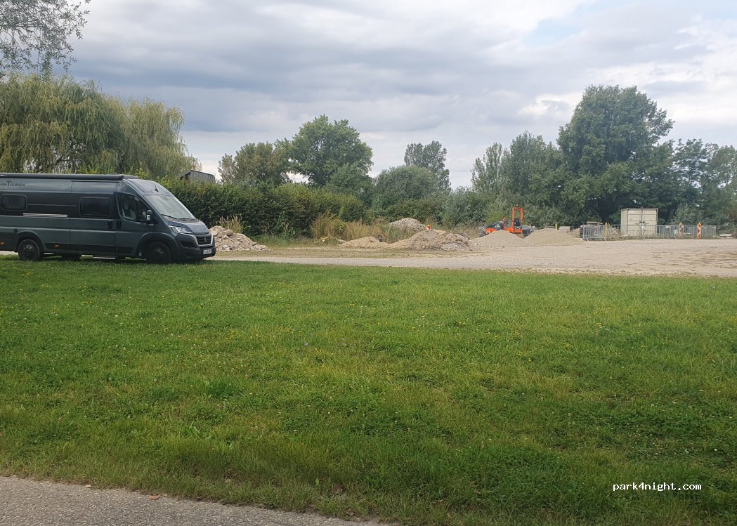 (7100) Gemeinde Neusiedl am See - Teichgasse — foto 2