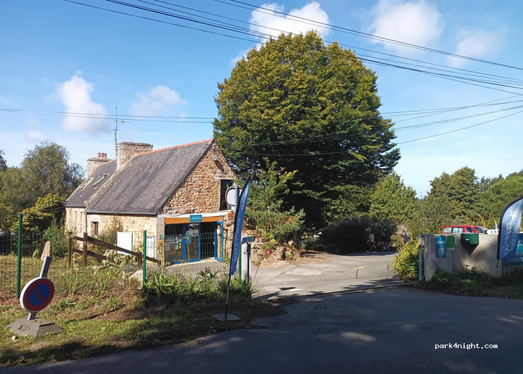 Camping Les Ajoncs d'Or - Vacances André Trigano — foto 2