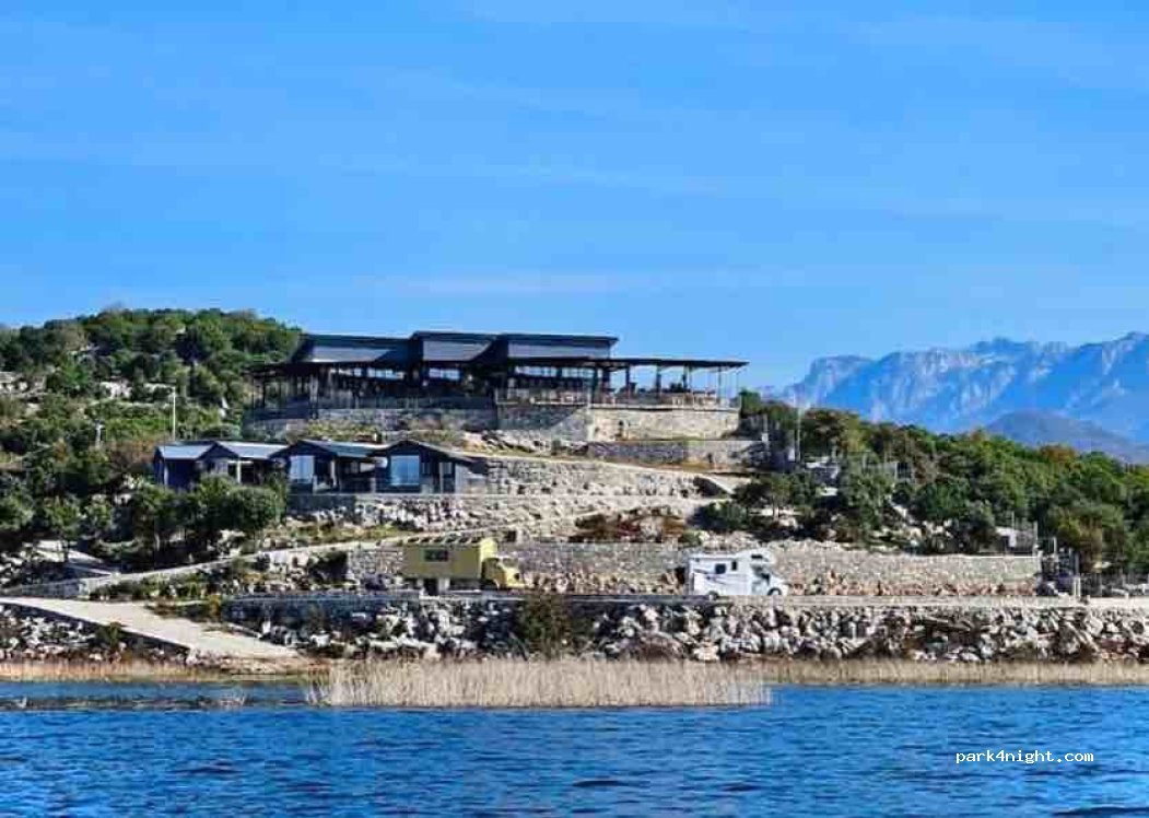 Liqeni Agroturizëm Restorant & Camping — foto 2