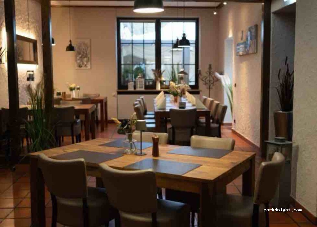 Kostenpflichtiger Reisemobilstellplatz / Hotel Busch Atter — foto 3