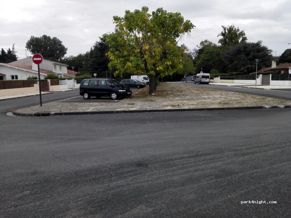(33170) Gradignan - 30-36 Allée de Gascogne — foto