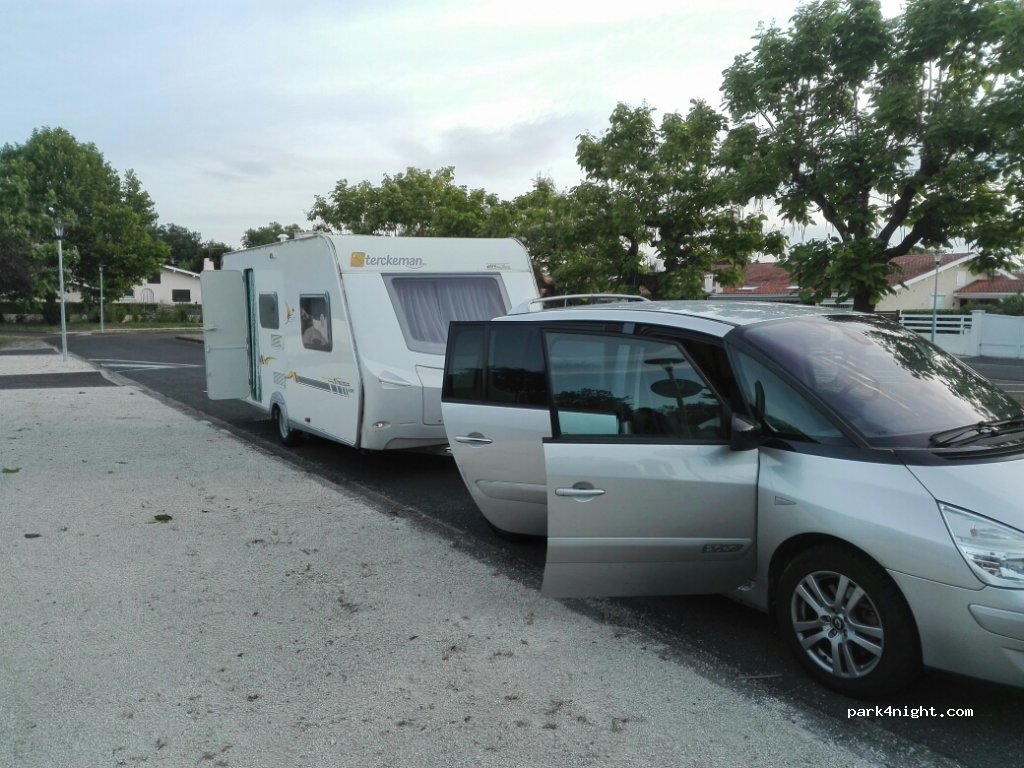 (33170) Gradignan - 30-36 Allée de Gascogne — foto 2