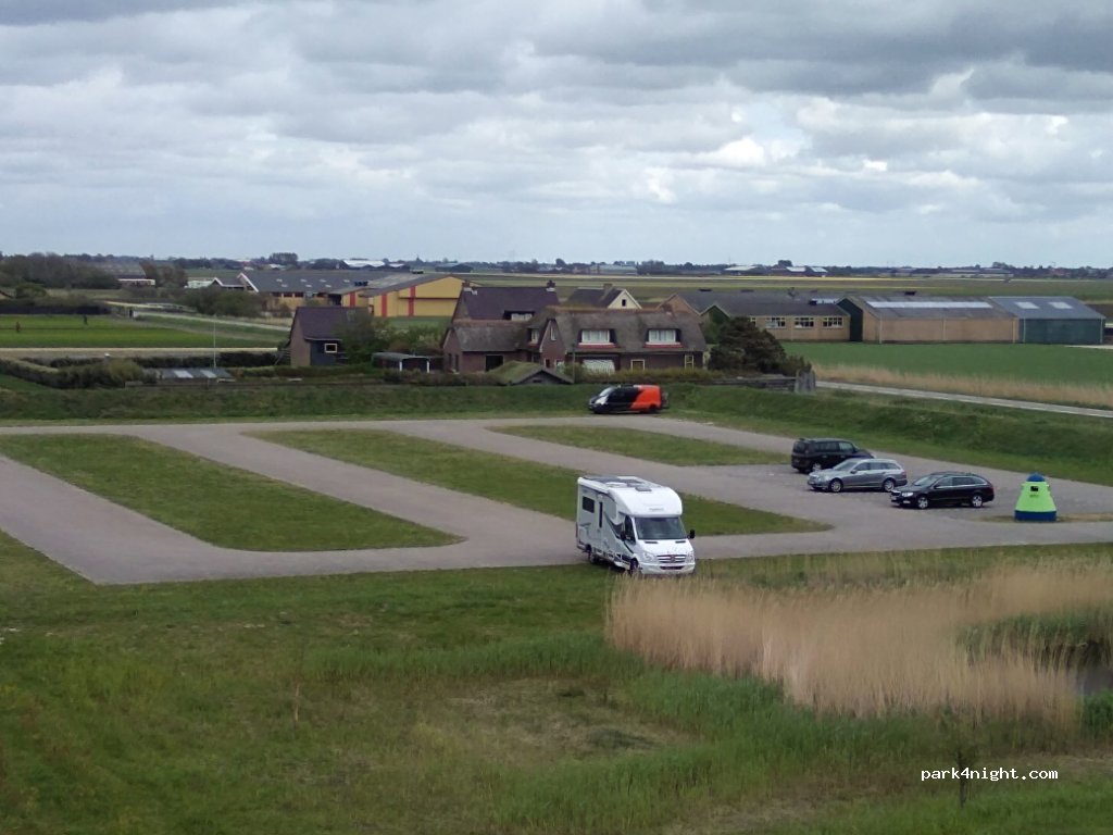 (1787 PN) Julianadorp - 1 Middenvliet — foto 3