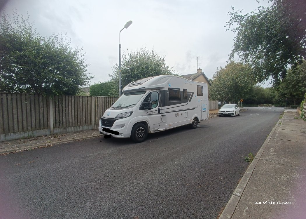 (V94 CYR6) The Municipal District of Adare — Rath - Manor Ct — foto