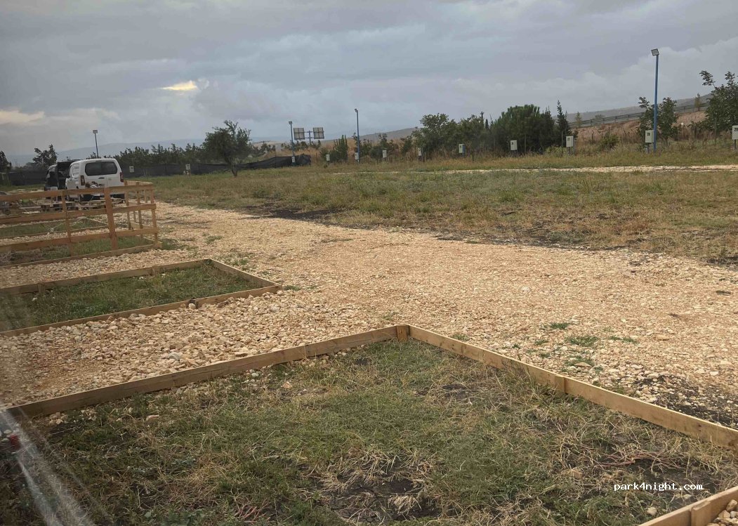 SUBAŞI CAMPİNG Çadır & Karavan Parkı — foto