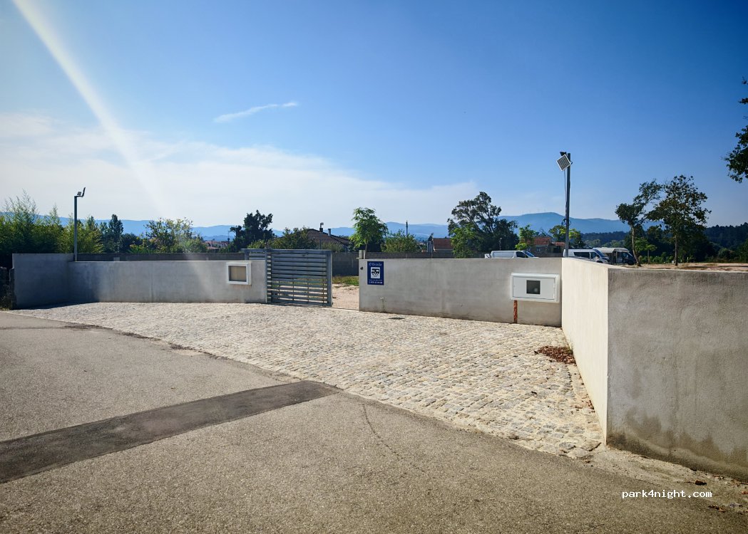 (4930-632) Valença, Cristelo Covo e Arão - Rua da sra da cabeça — foto 3