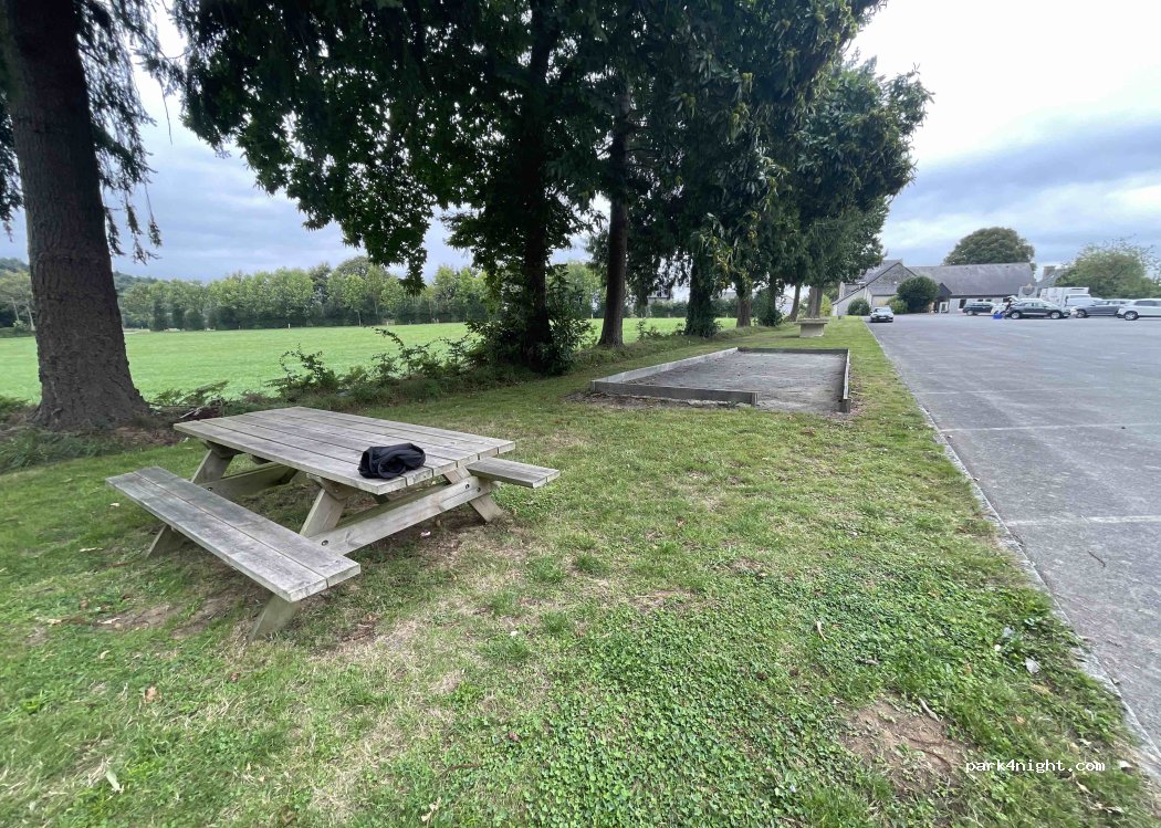 (35420) Monthault - Route de Saint-Georges-de-Reintembault — foto