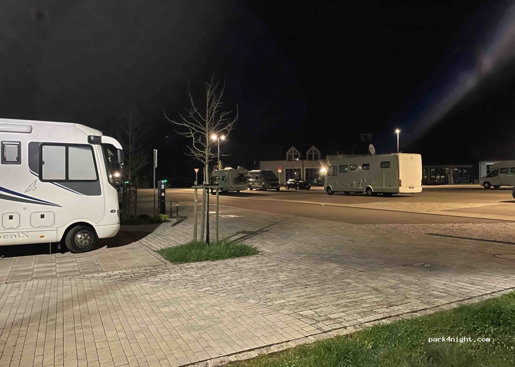 Wohnmobilstellplatz Iphofen — foto 2
