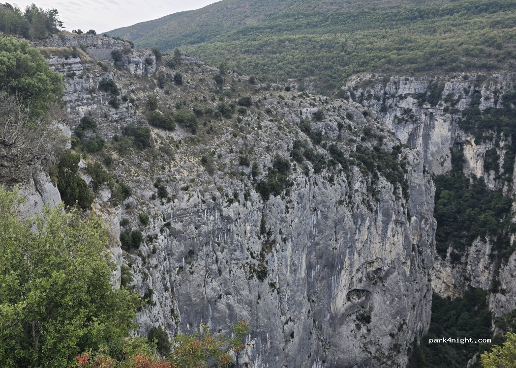(04120) La Palud-sur-Verdon - Route des Crêtes — foto