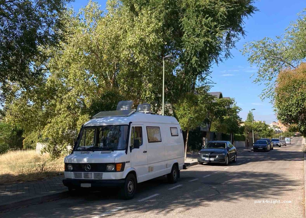 (28024) Pozuelo de Alarcón - Calle Mérida — foto