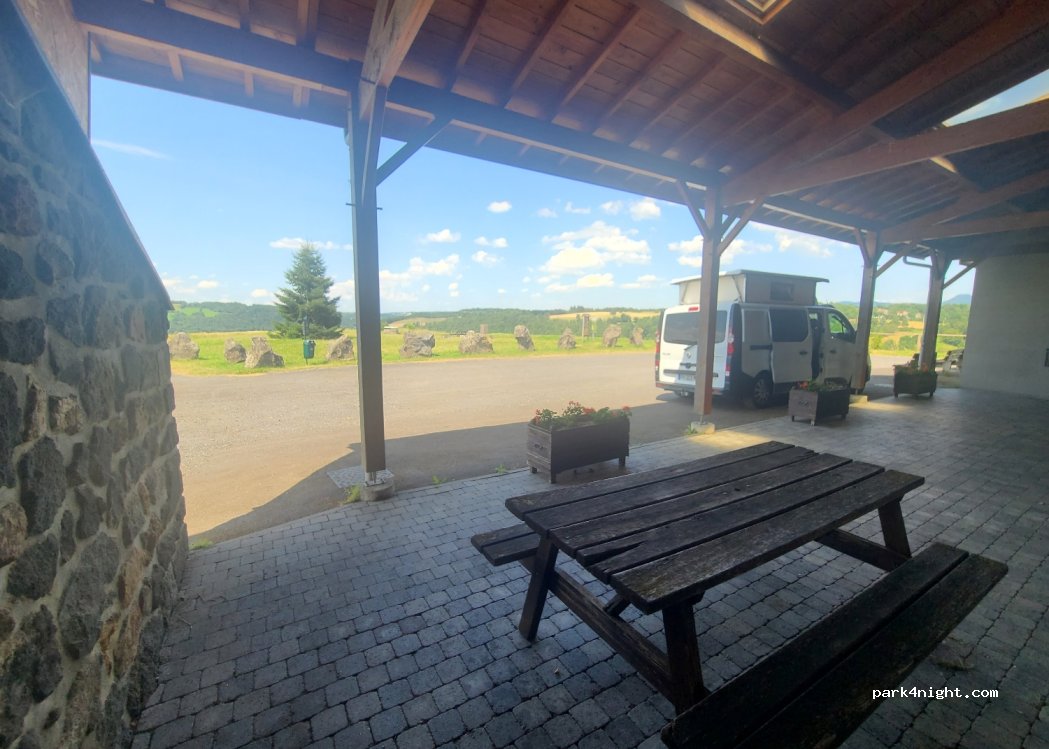 (63230) Saint-Pierre-le-Chastel - D579 — foto 4