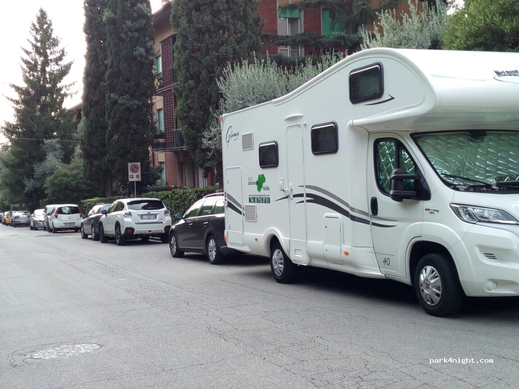 (37128) Verona - 87 Via Marsala — foto