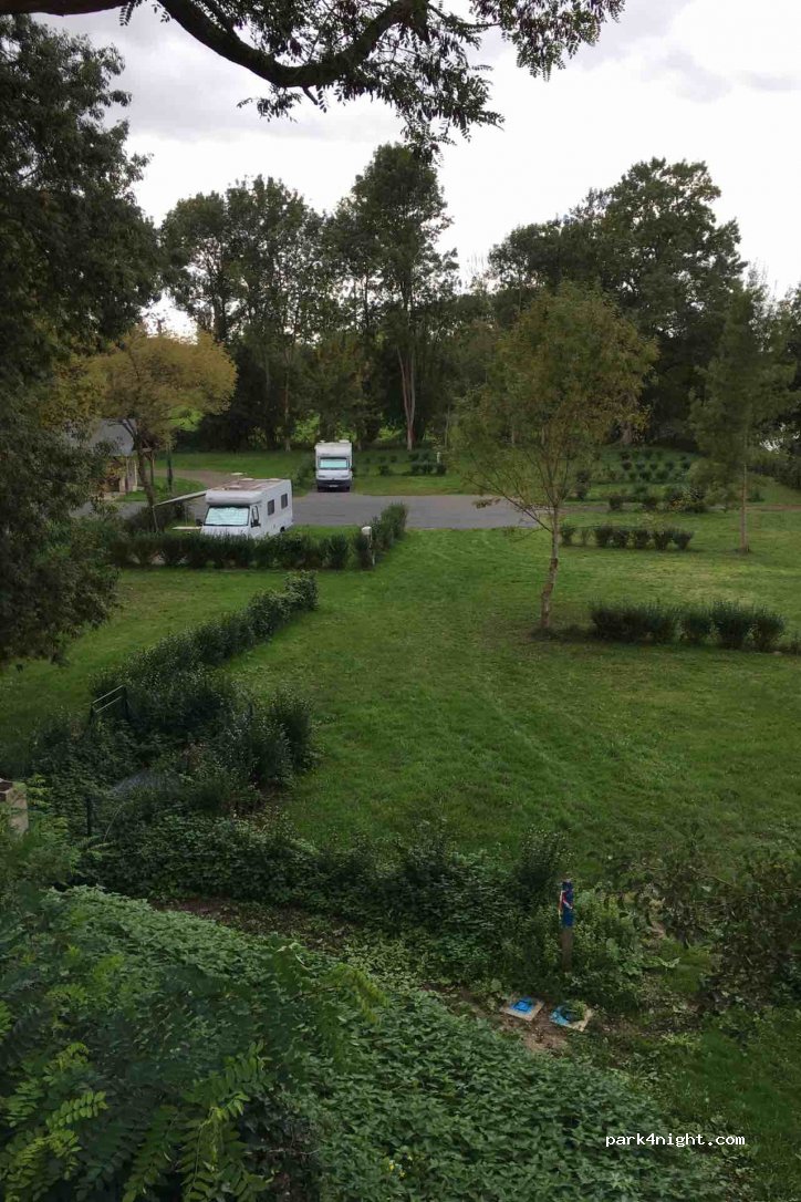 Aire de Bazouges-Cré-sur-Loir — foto