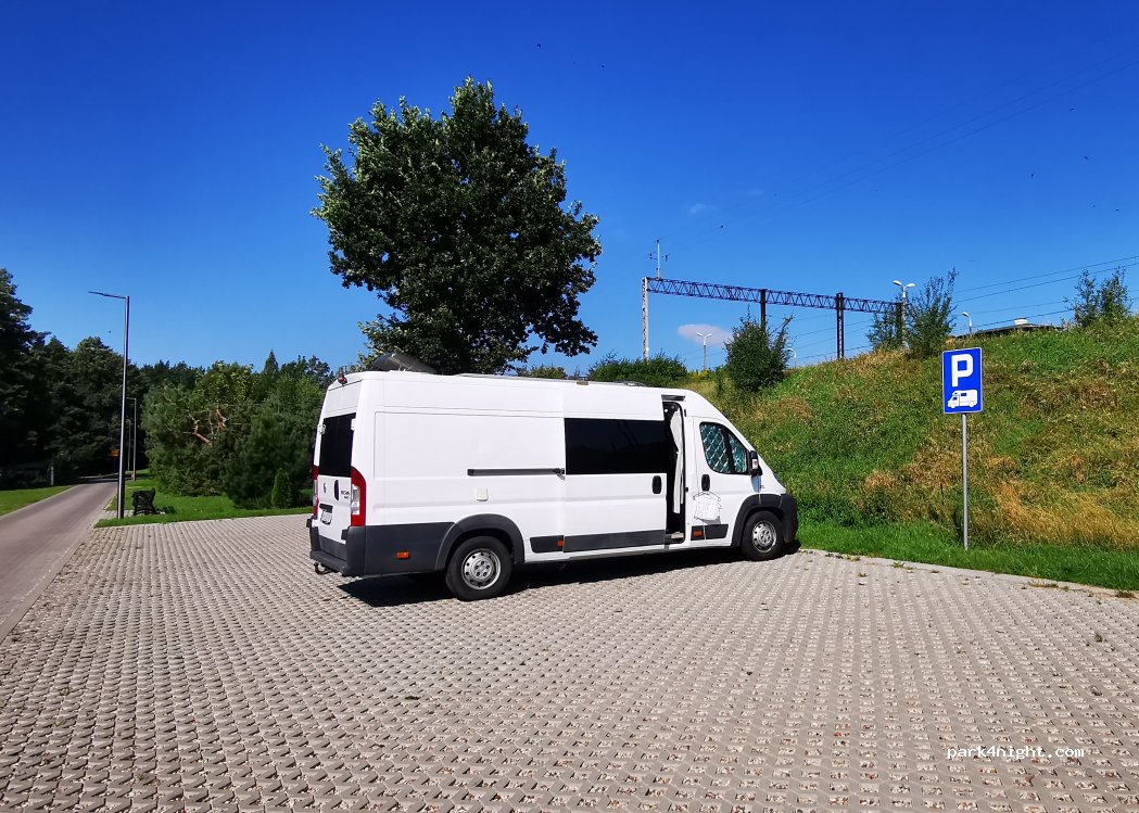 (14-330) Małdyty - droga do przystani w małdytach — foto