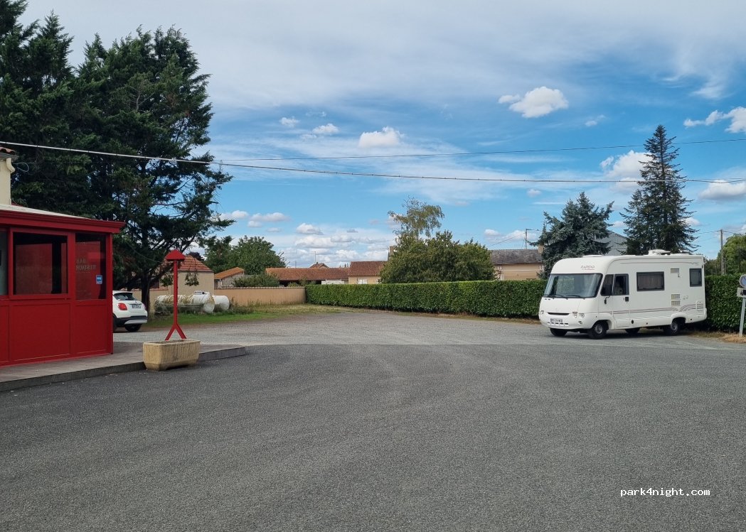 (86330) Angliers - Cité de la Vigne Brulée — foto 3