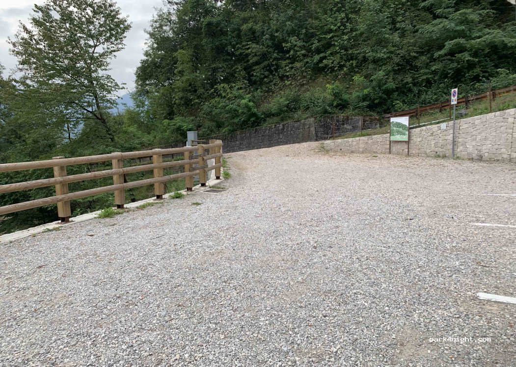(38017) Mezzolombardo - Via Bertagnolli — foto 3