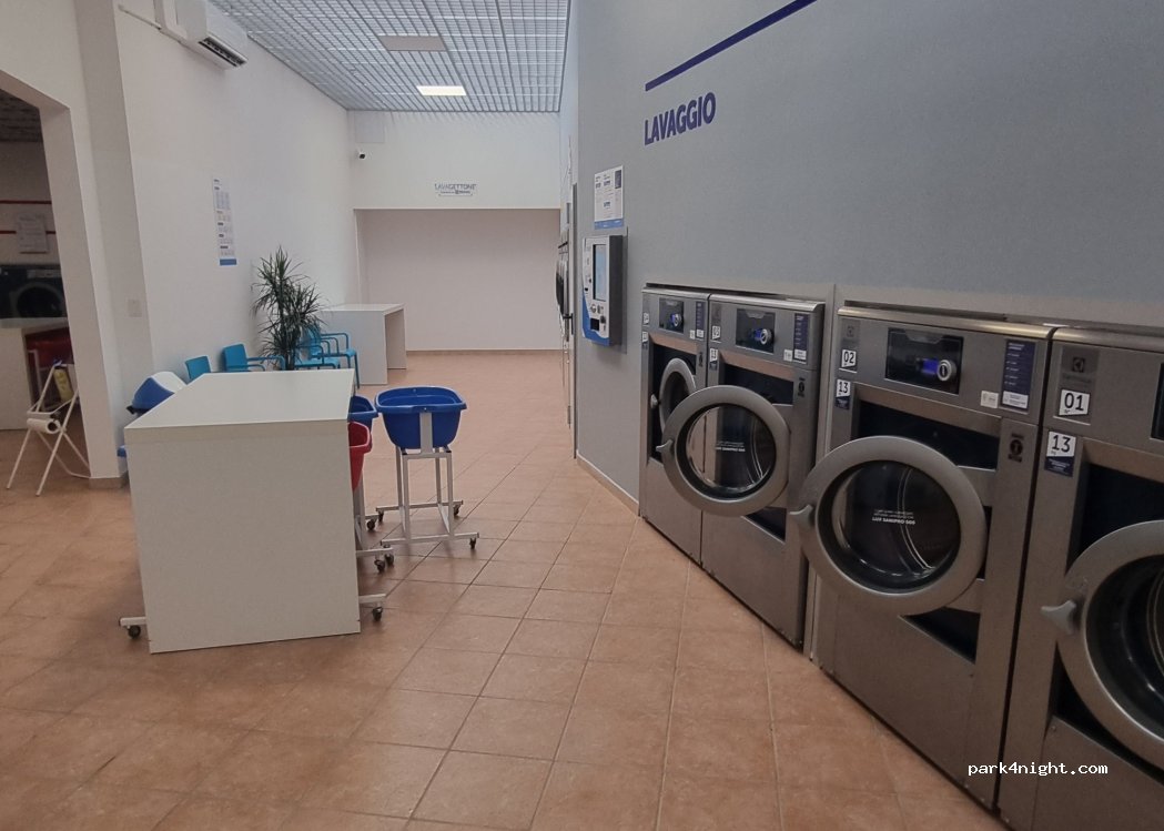 (40066) Cento - Via Lavinino — foto