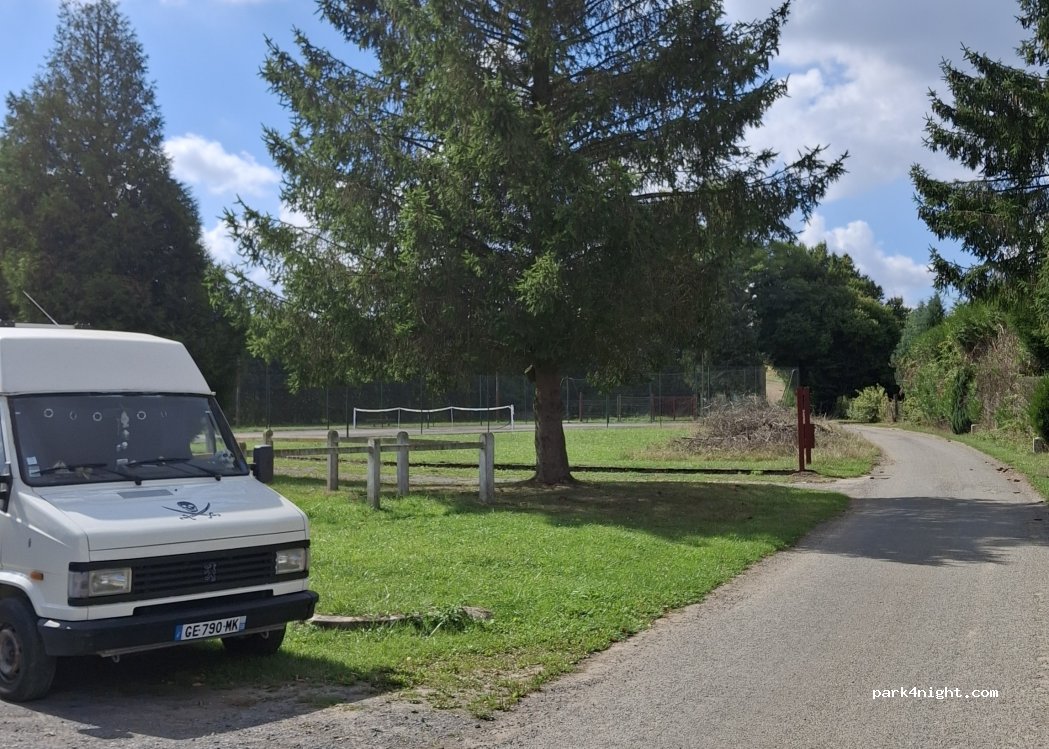 (02500) Bucilly - Chemin du Pré Grand-Mère — foto 2
