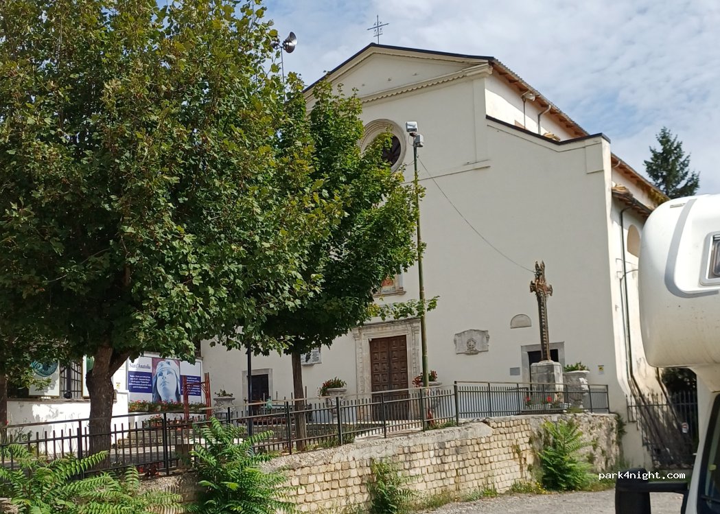 (02021) Borgorose - Via dell'Addolorata — foto