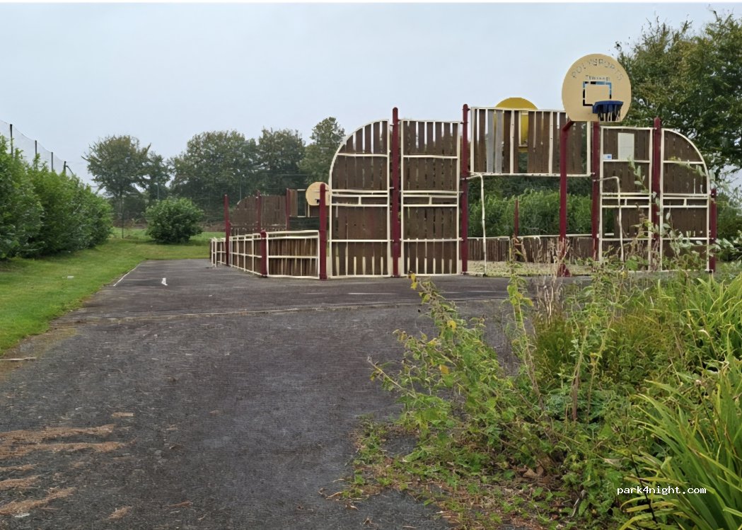 (22340) Paule - Rue du Stade — foto 2