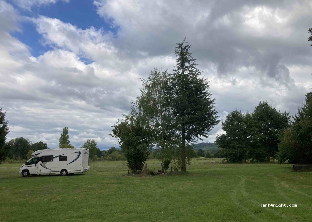 Isère étape camping chez l'habitant — foto 3
