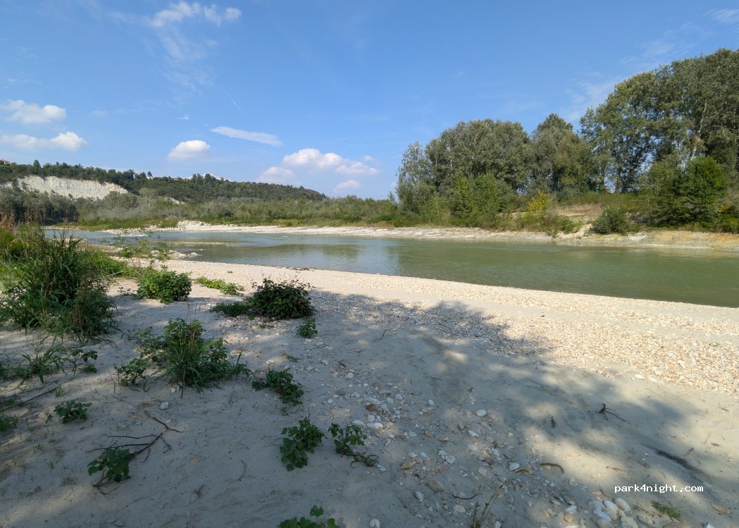 (14057) Isola d'Asti - A33 — foto